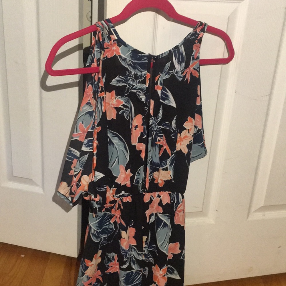 Beachy romper - Picture 2 of 3